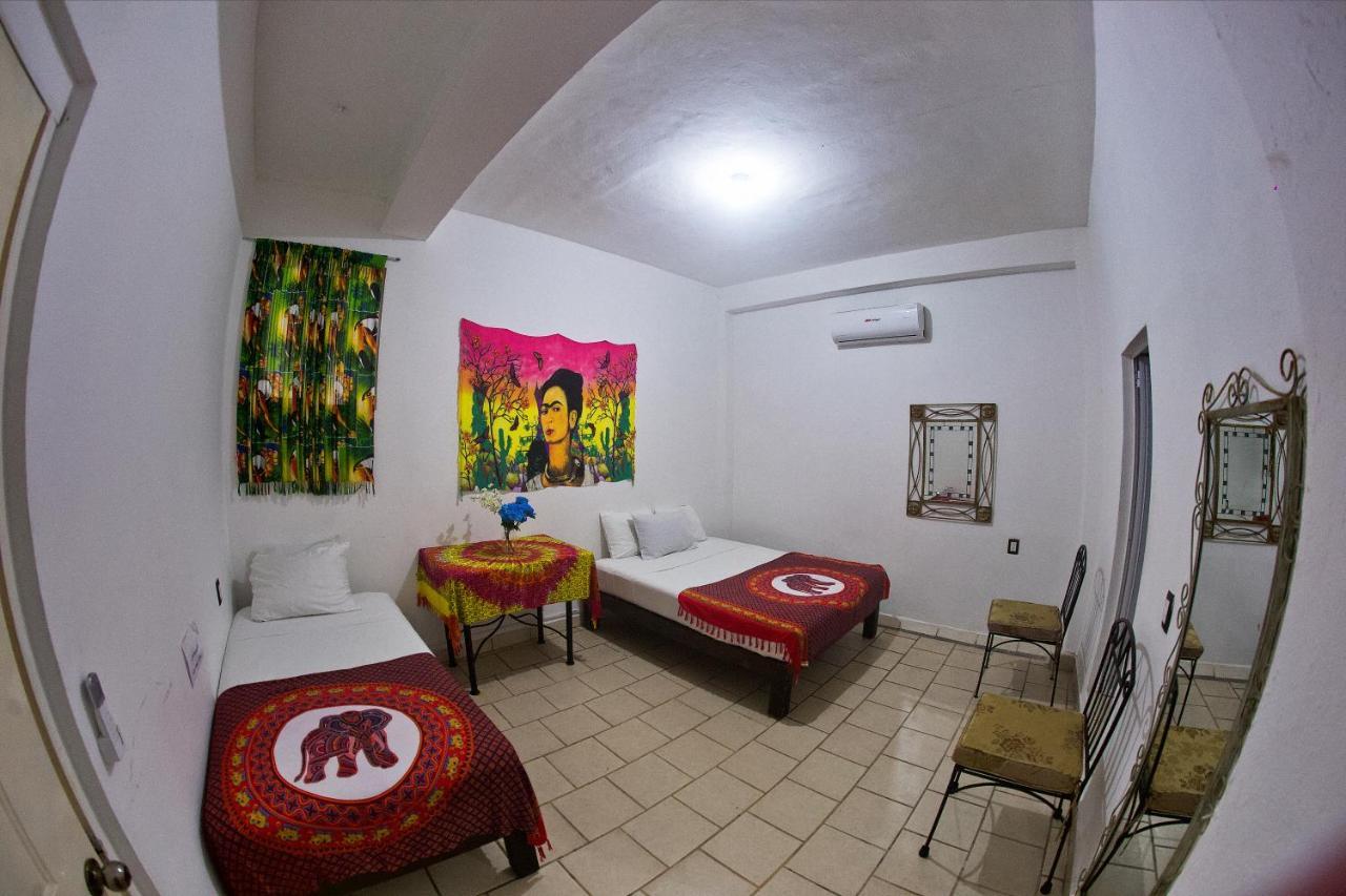 Alexandross Hostel Puerto Vallarta Zewnętrze zdjęcie