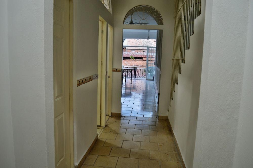 Alexandross Hostel Puerto Vallarta Zewnętrze zdjęcie
